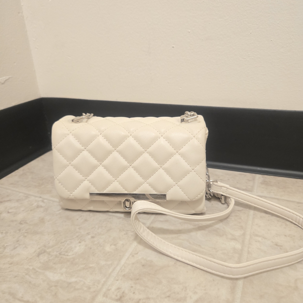 Elegant Cream Quilted Crossbody Bag